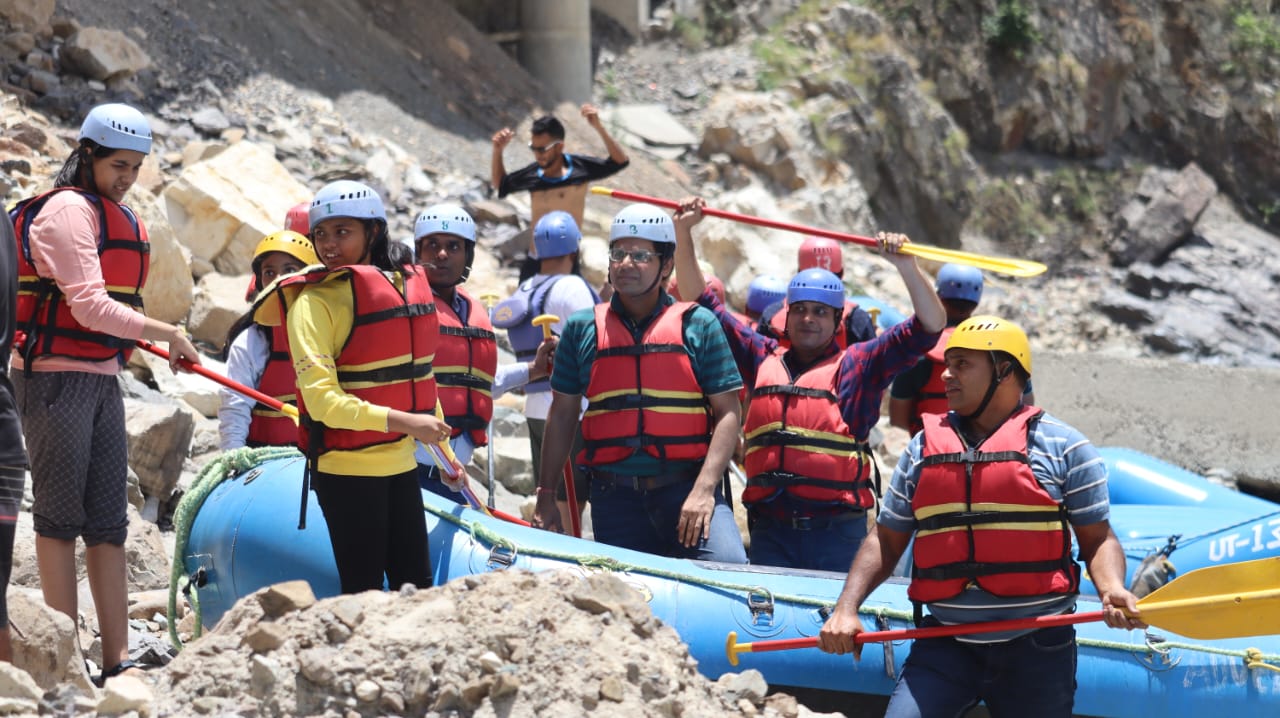 35 km river rafting image rafting image